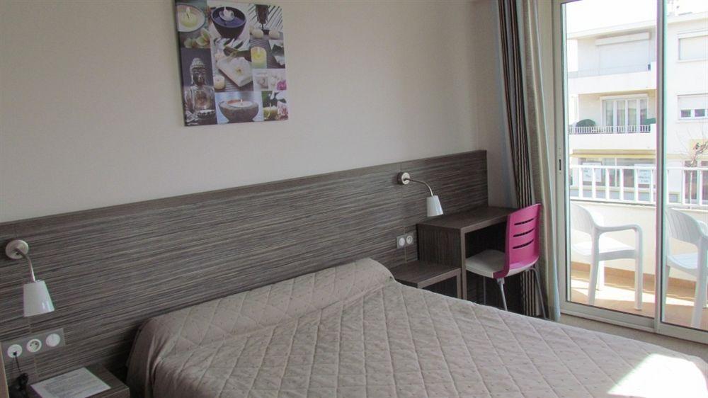 Hotel Du Midi 3*